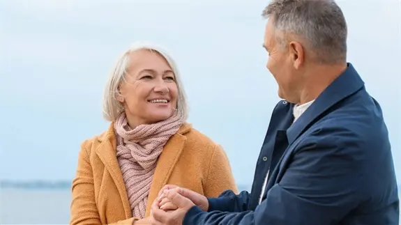 Rencontres seniors Arras : Unicis forme des couples de jeunes comme de seniors